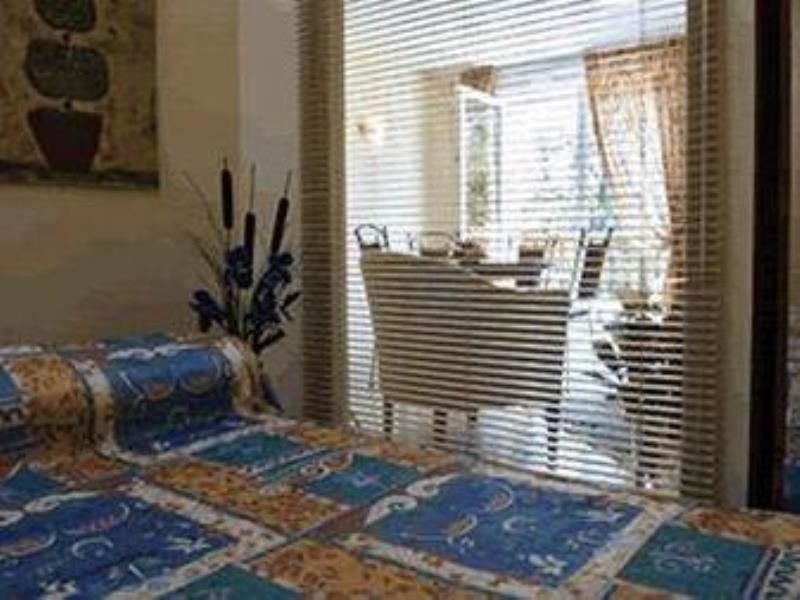 Karma Manoir Des Deux Amants Aparthotel Connelles Ngoại thất bức ảnh