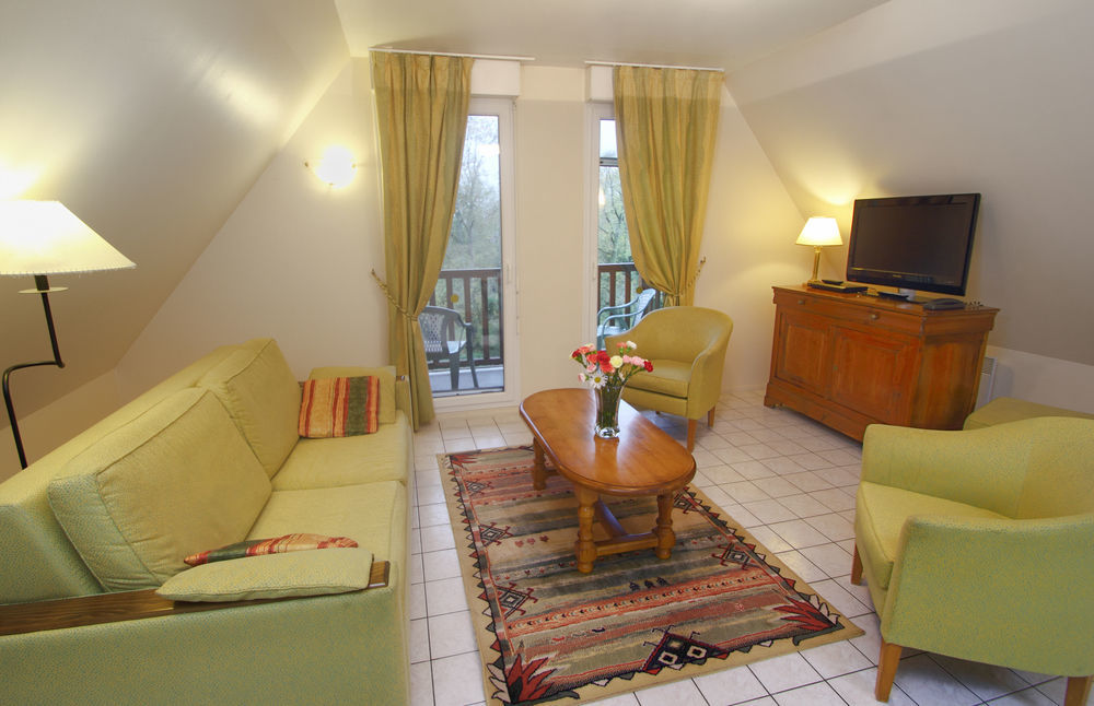 Karma Manoir Des Deux Amants Aparthotel Connelles Ngoại thất bức ảnh