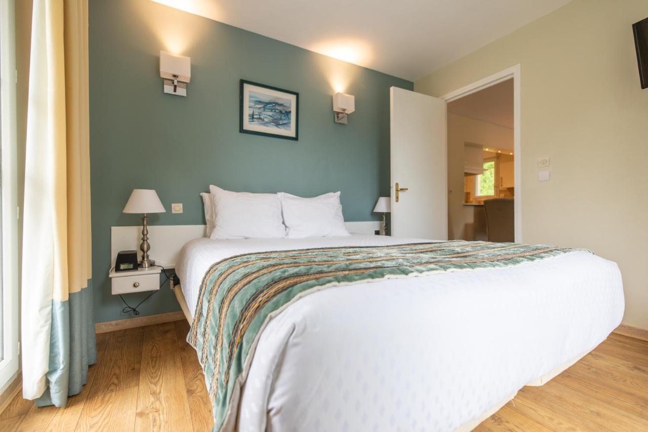 Karma Manoir Des Deux Amants Aparthotel Connelles Ngoại thất bức ảnh